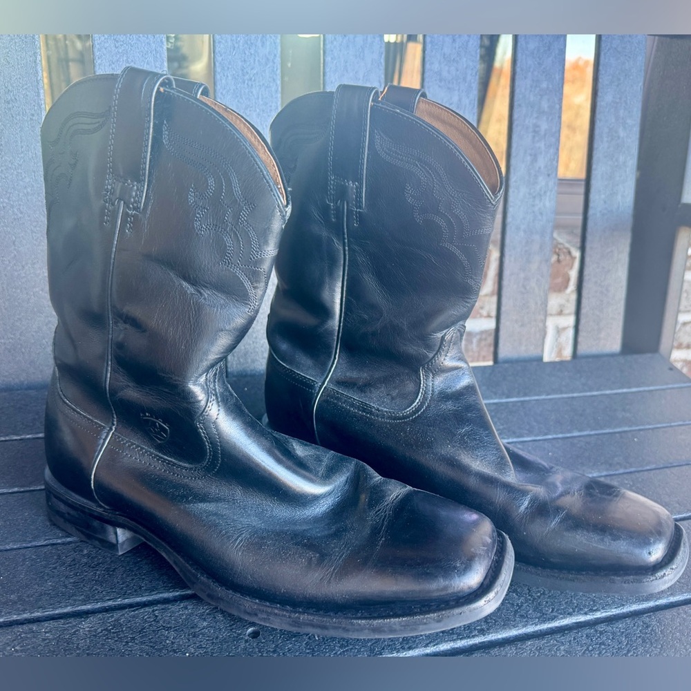 Ariat Black Leather Men's Cowboy Boots